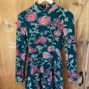 Slim floral dress